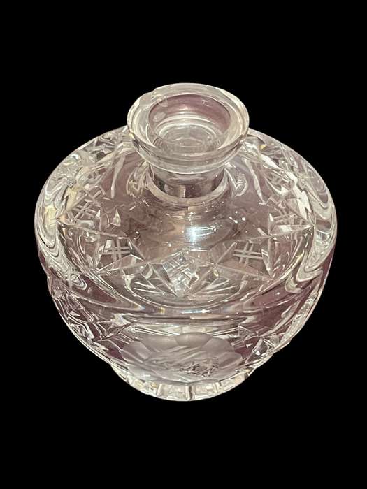 Perfume bottle rose cut
