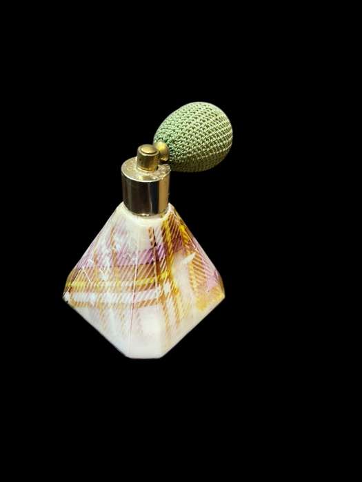 Perfume bottle