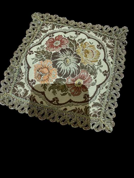 Doilie brocade each(NR16)