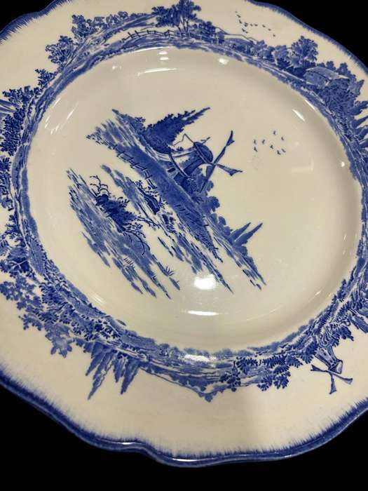 Dinner plate Royal Doulton Norfolk antique