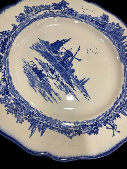 Dinner plate Royal Doulton Norfolk antique