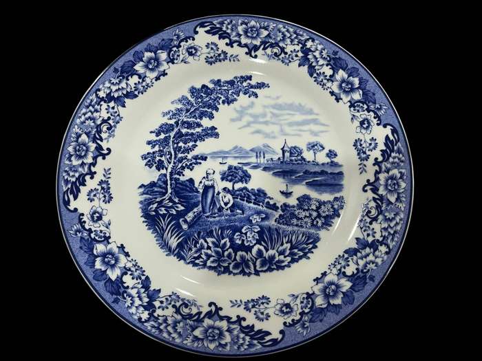 Plate display Staffordshire