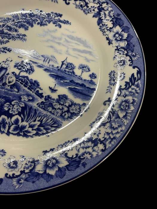 Plate display Staffordshire