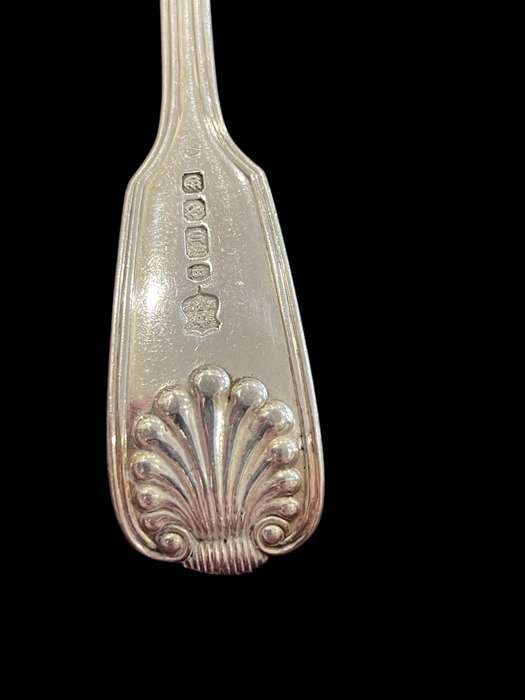 Dinner forks Queens pattern