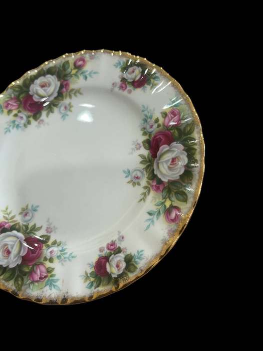 Cake/side plate Royal Albert(NR2)