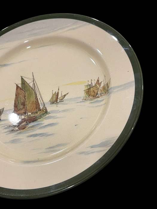 Plate display Royal Doulton ships