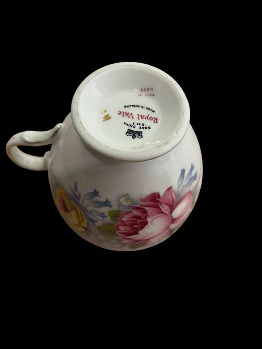 Teacups Royal Vale each