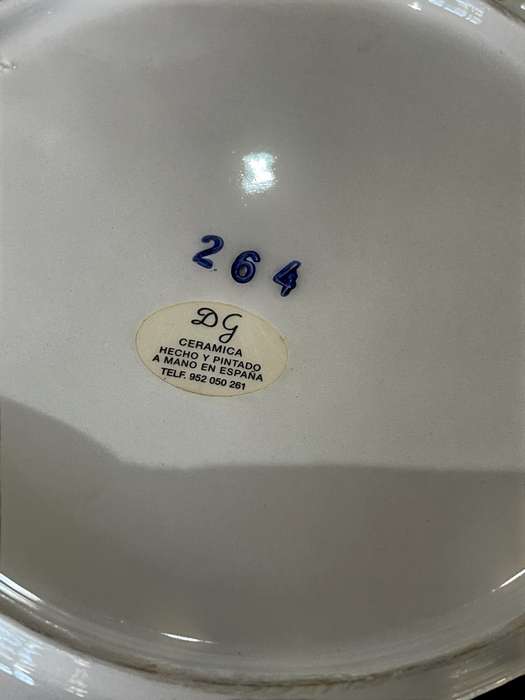 Plate display