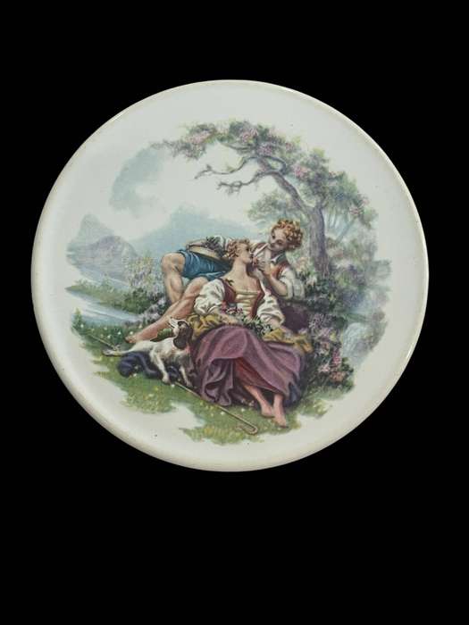 Plates display miniature(NR1.2,3) each
