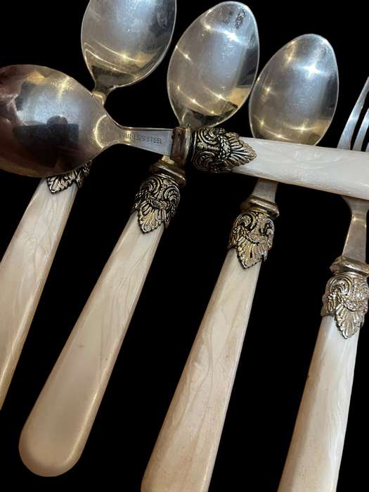 Cutlery faux mother of pearl replacement pieces