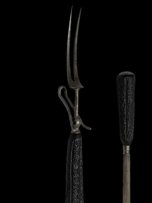 Carving set horn/bone handled