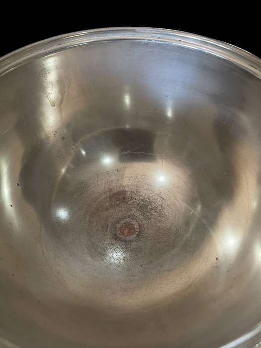 Soup tureen
