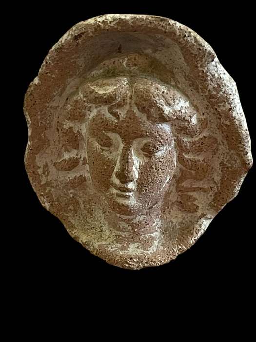 Ornament bust