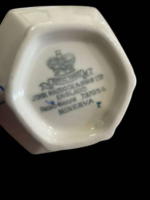 Creamer / milk jug Maddock
