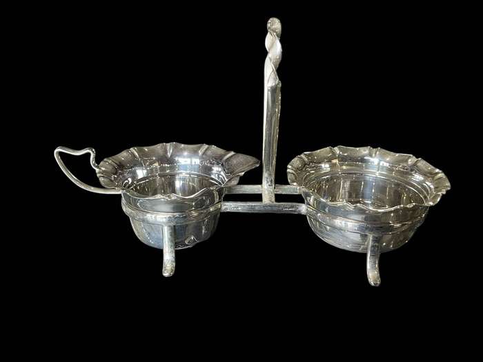 Creamer sugar basin stand