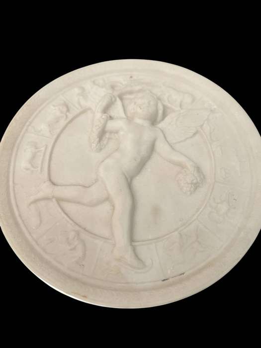 Plate/wall hanging display marble