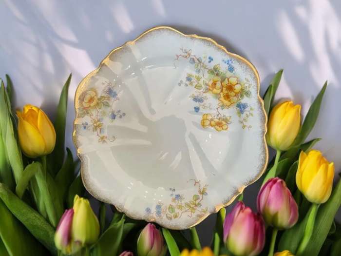 Cake/side plates Victorian each