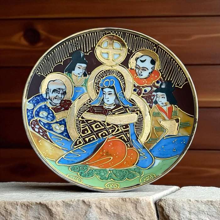 Plate display Oriental
