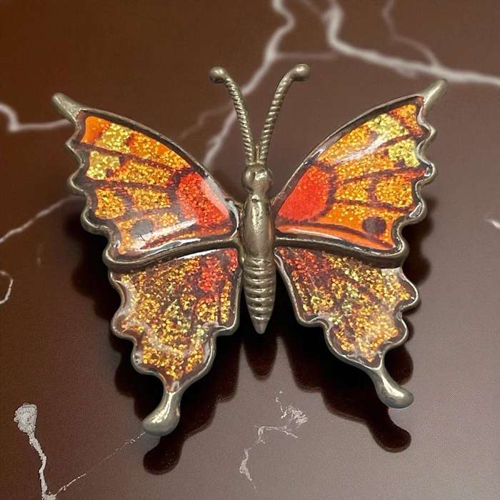 Brooch butterfly