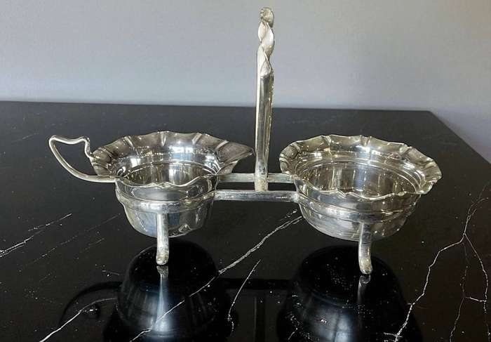 Creamer sugar basin stand