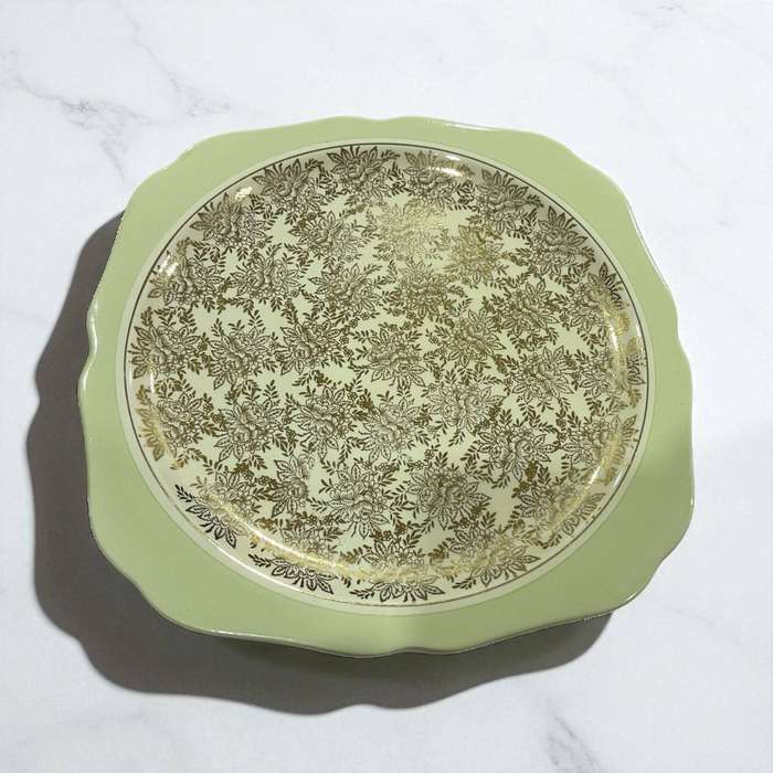 Cake platter Staffordshire