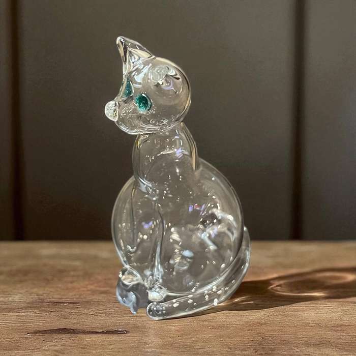 Ornament glass cat