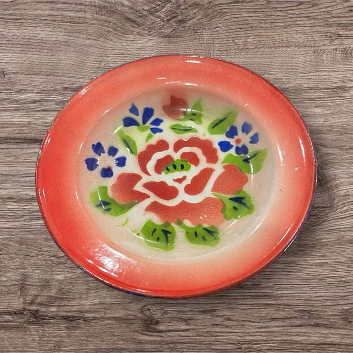 Plate display enamel