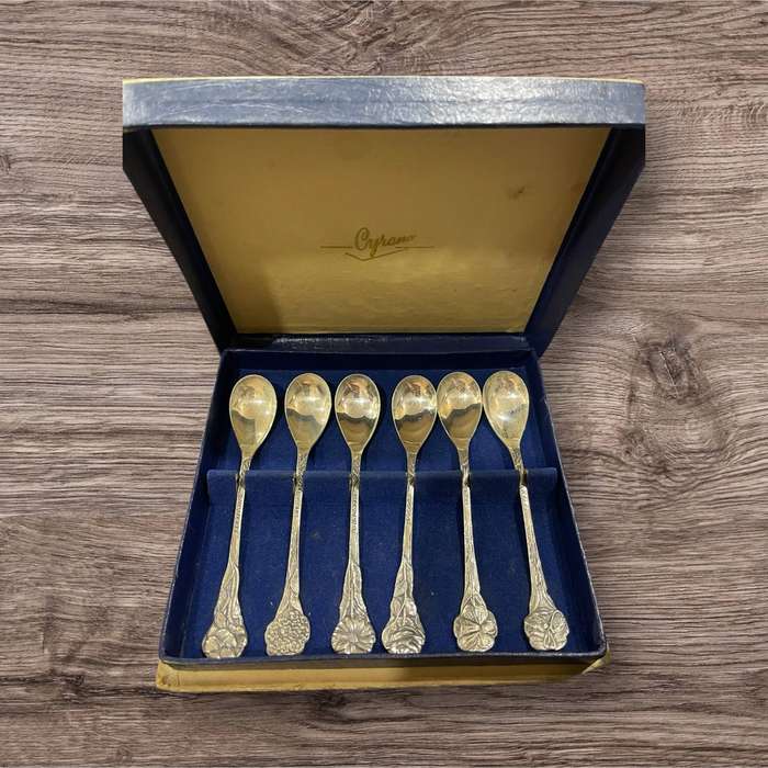 Teaspoons Dutch(NR4)