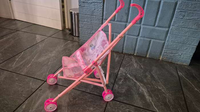 Club Pets Baby Unicorn, doll pram, activity cube and bristle blocks
