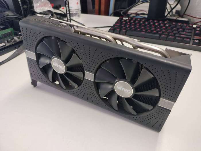 SAPPHIRE NITRO + RX 570 8G
