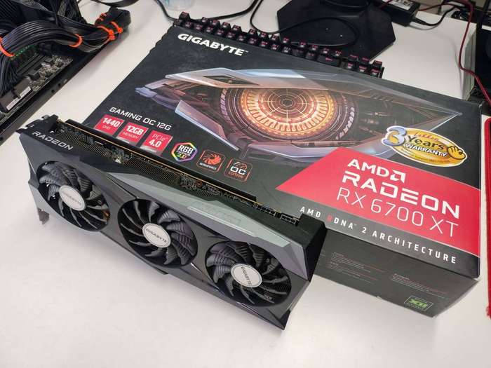 GIGABYTE RX 6700 XT GAMING OC 12G