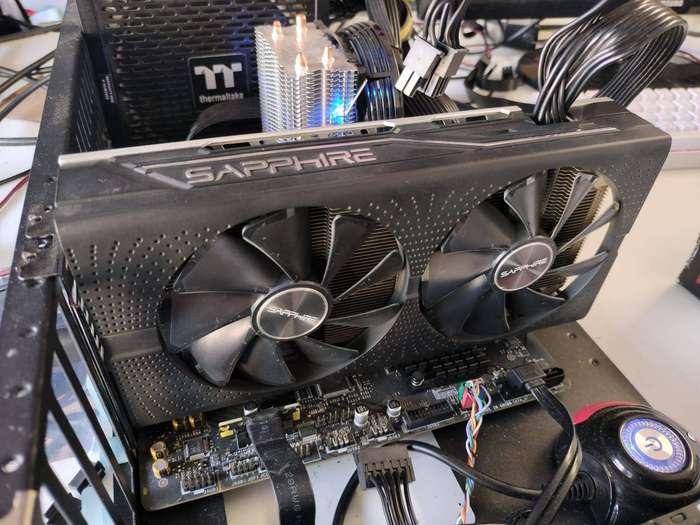SAPPHIRE PULSE RX 570 4G