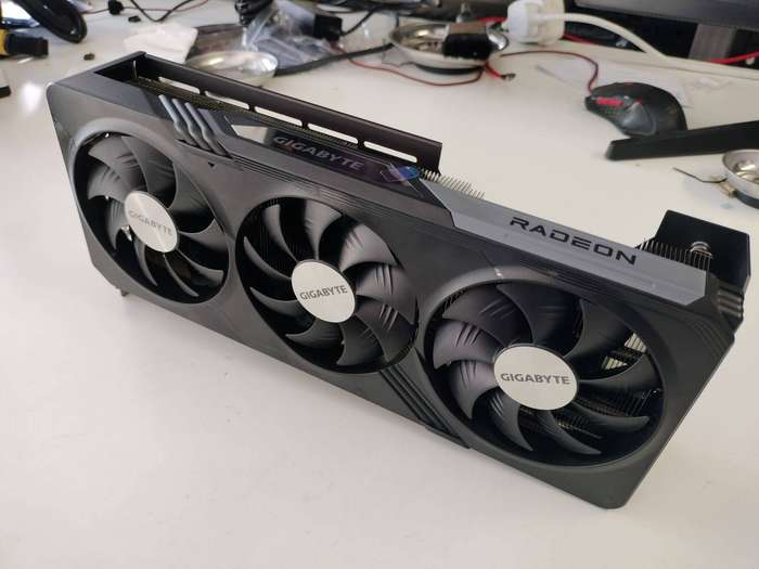 RX 7700 XT 12GB - Gigabyte Gaming