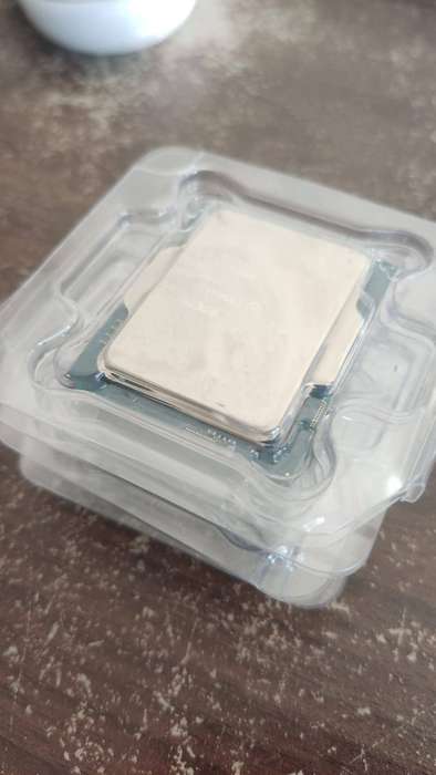 Intel 12th Gen Core i5-12400 CPU