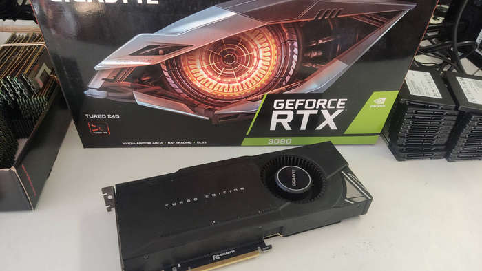 RTX 3090 24GB - Gigabyte Turbo