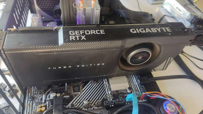 RTX 3090 24GB - Gigabyte Turbo
