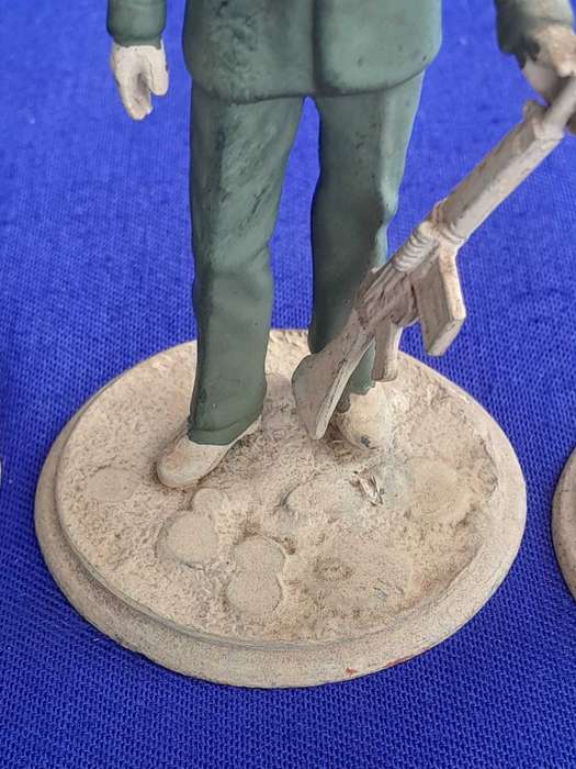 J Benassi Rare Vintage Lead Soldiers - 11cm - Set of three