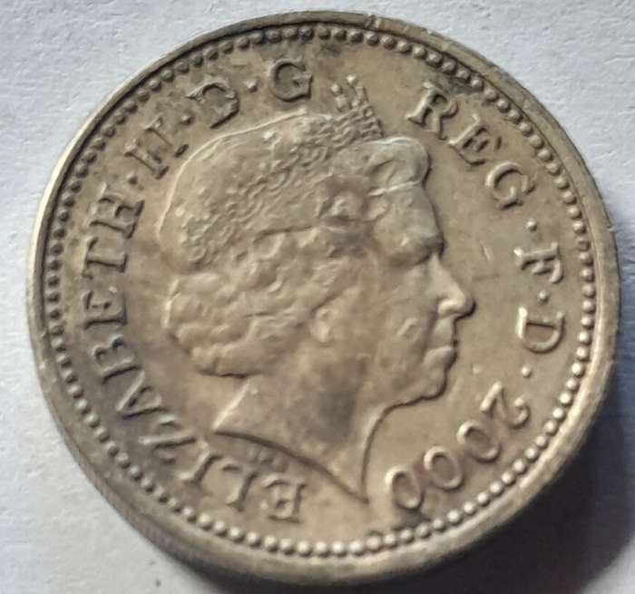 British One Pound  Coin - 2000