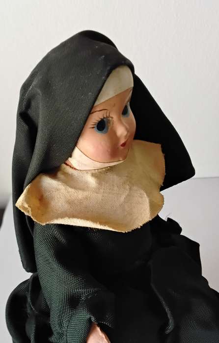 Vintage Composition Nun Doll c1950s - Small