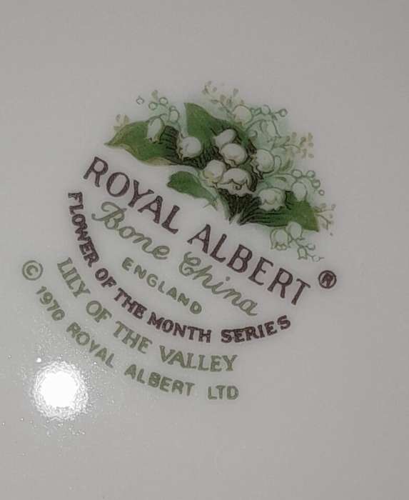 Royal Albert Flower of the Month Duo- May