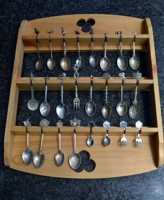 Collectable vintage Charm Style Handle Spoons in wooden Display Rack - 24 Spoons