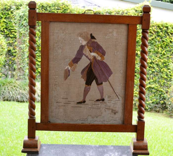 True Vintage Victorian Style French Oak Barley Twist Fire Screen with Needlework Image