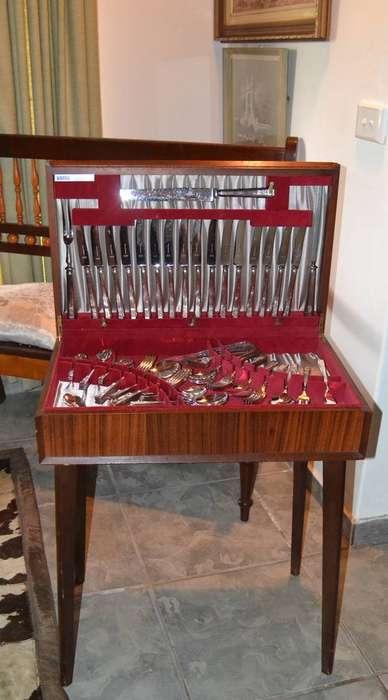 True Vintage Viners Cutlery Canteen on Legs with 89 Piece Cutlery Set (Viners & T Turner)
