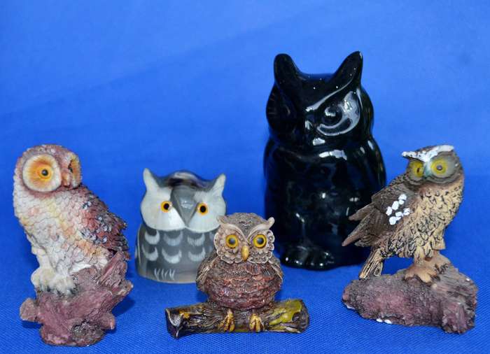 Collection of /owl Ornaments - Various Materials - 5 Pieces