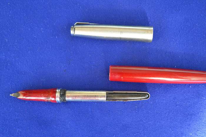 Parker 21  Fountain Pen in Original Box - Vintage