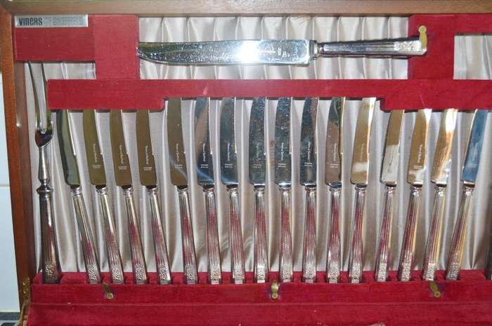 True Vintage Viners Cutlery Canteen on Legs with 89 Piece Cutlery Set (Viners & T Turner)