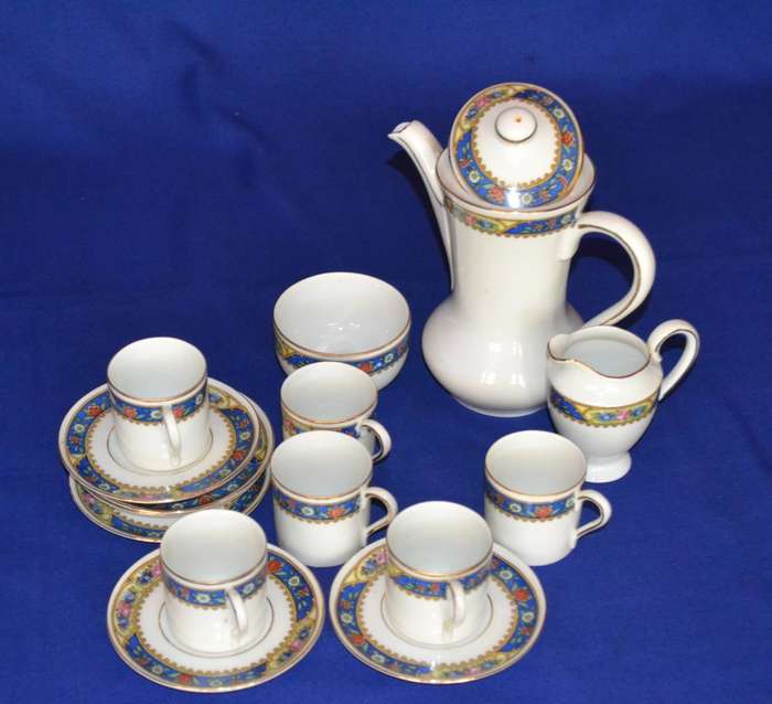 Vintage Porcelain Coffee Set - 18 Pieces
