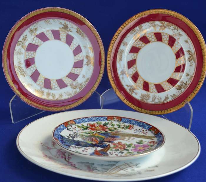 Imari Oriental Style Porcelain Plates - Vintage - 4 Pieces