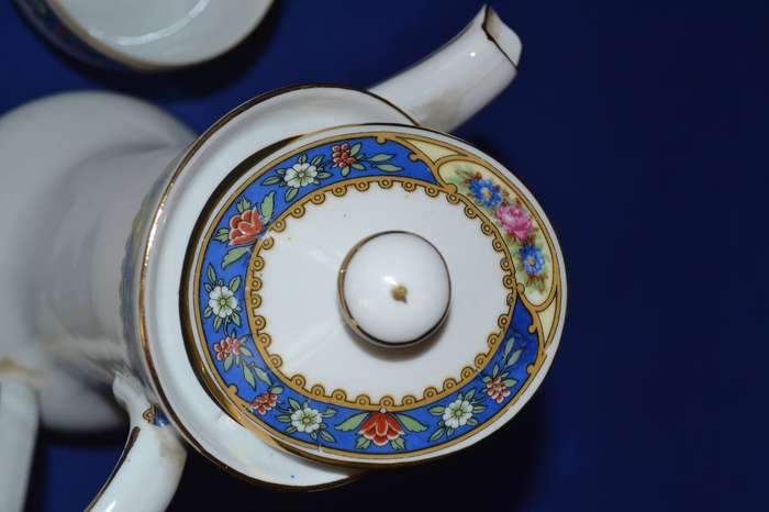 Vintage Porcelain Coffee Set - 18 Pieces