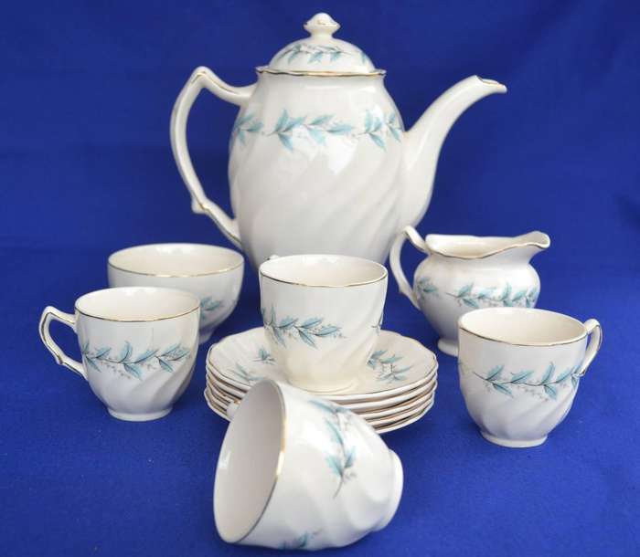 Johnson Bros Vintage "Old Chelsea" Part Coffee Set